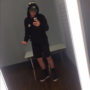 Meet your Posher, Carter